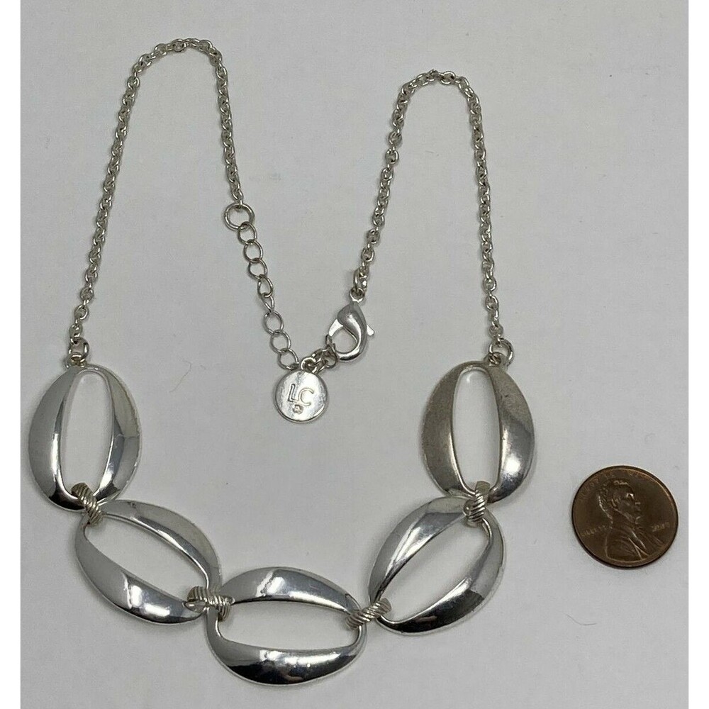 LIZ CLAIBORNE LC Necklace Silver Tone Oval Links